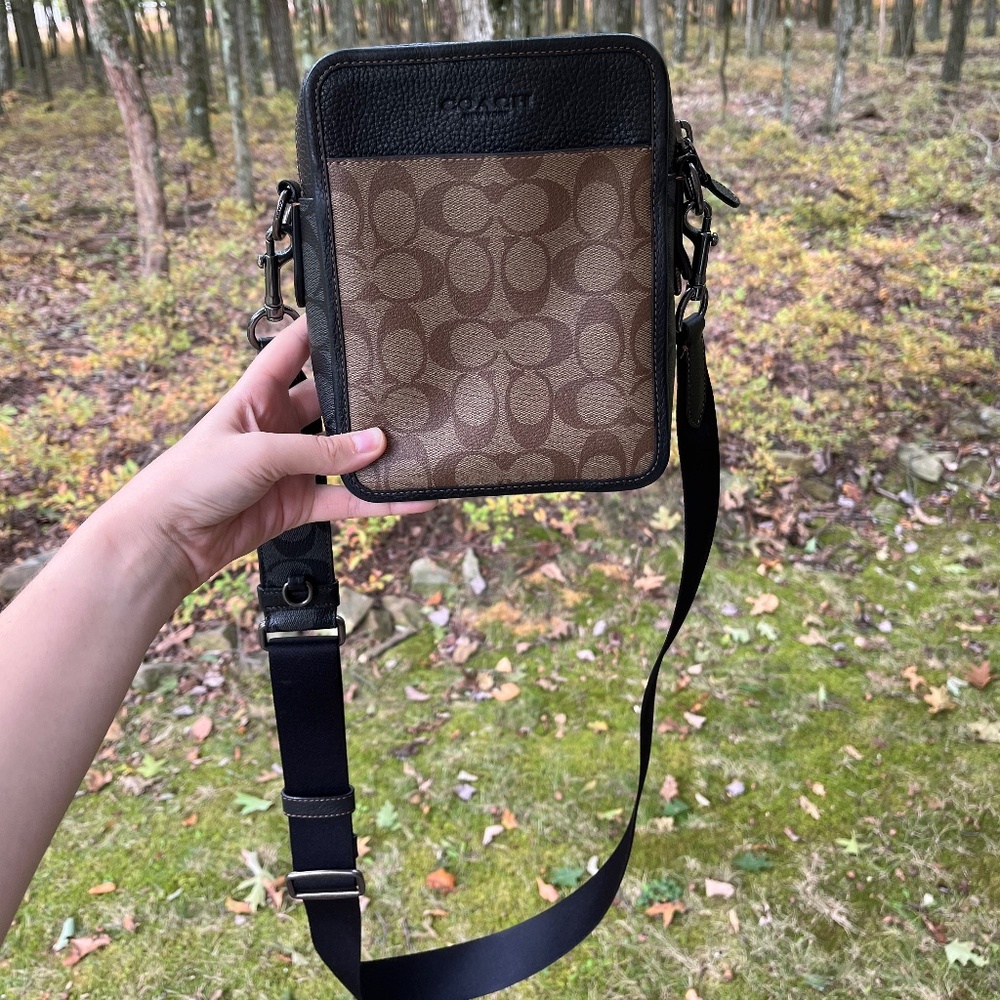 Coach Signature Canvas Sullivan Crossbody Purse